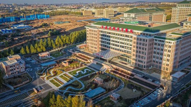 ”而上——净月高新区：以新质生产力绘就高质量发展新图景瓦力棋牌游戏关注丨向“新”而行 加“数”赋能 乘“势(图7)