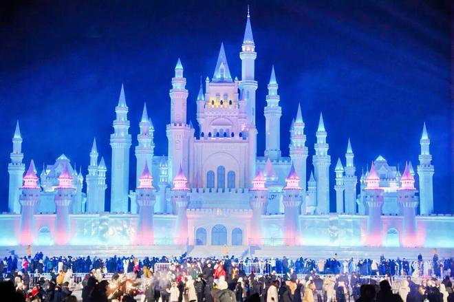 ”而上——净月高新区：以新质生产力绘就高质量发展新图景瓦力棋牌游戏关注丨向“新”而行 加“数”赋能 乘“势(图5)