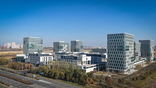 ”而上——净月高新区：以新质生产力绘就高质量发展新图景瓦力棋牌游戏关注丨向“新”而行 加“数”赋能 乘“势(图6)