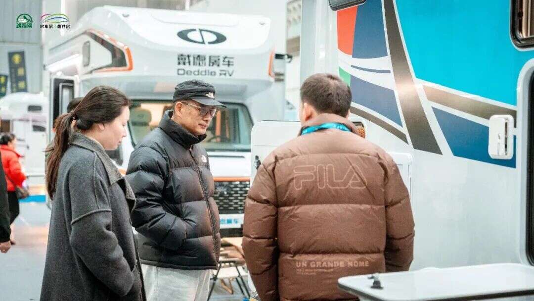 26开年首展武汉国际房车展盛大开幕瓦力娱乐棋牌一马当先聚势中部！20(图5)