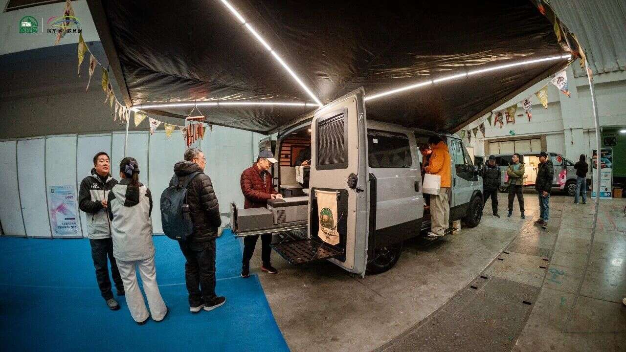 26开年首展武汉国际房车展盛大开幕瓦力娱乐棋牌一马当先聚势中部！20(图9)