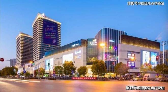 雅境售楼处首揭：沉浸式生态住区瓦力游戏试玩天幕大宅@中建山水(图13)